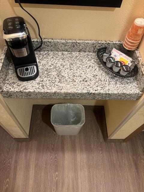Quality Inn & Suites Bellville - Mansfield Eksteriør billede