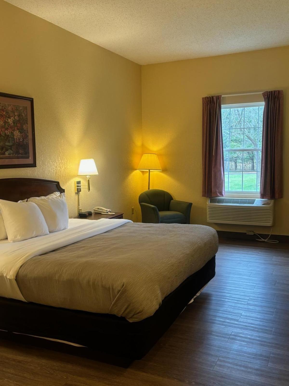 Quality Inn & Suites Bellville - Mansfield Eksteriør billede
