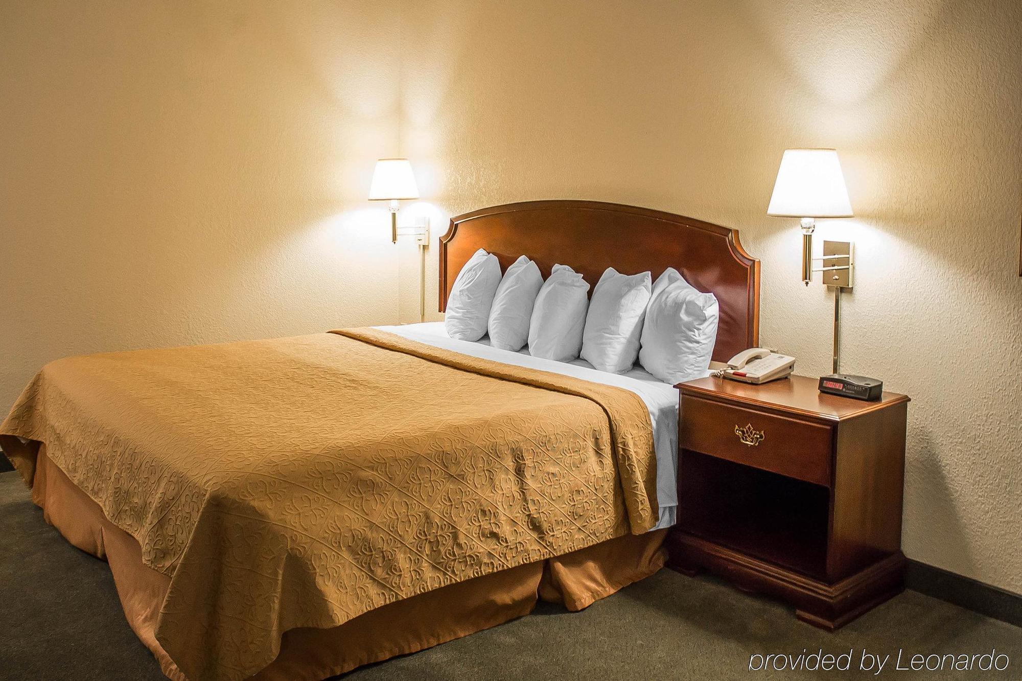 Quality Inn & Suites Bellville - Mansfield Eksteriør billede