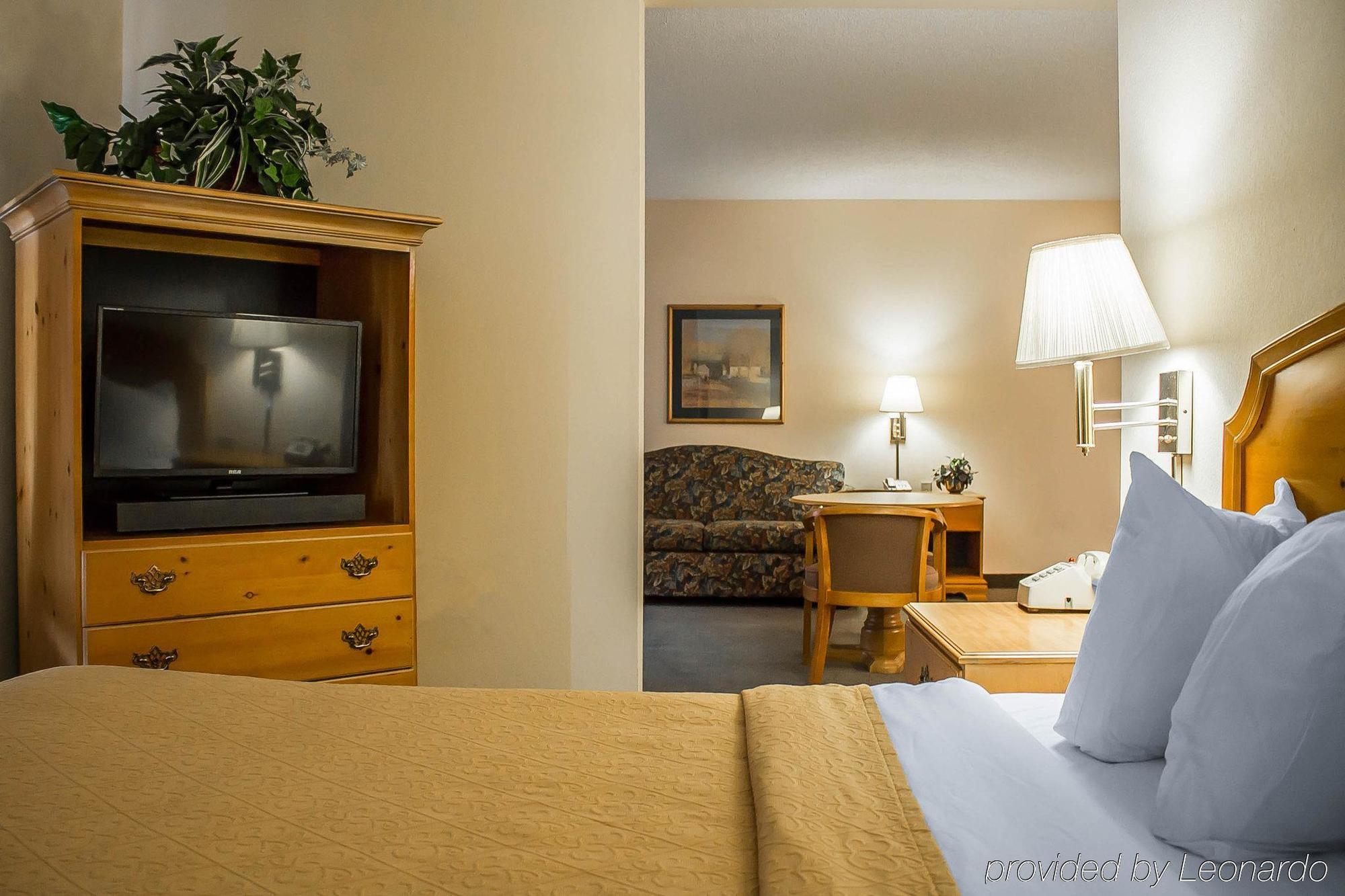 Quality Inn & Suites Bellville - Mansfield Eksteriør billede