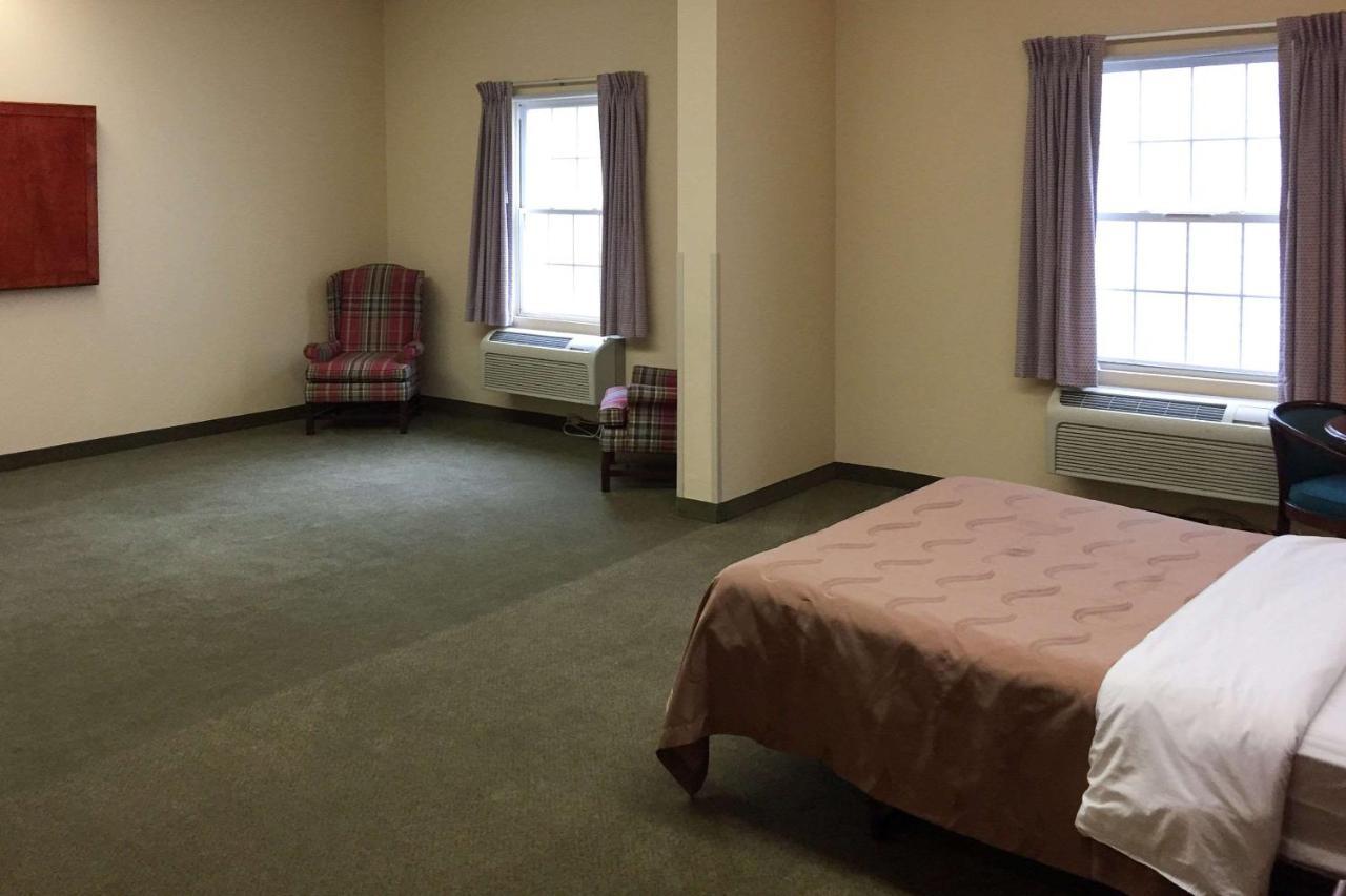 Quality Inn & Suites Bellville - Mansfield Eksteriør billede