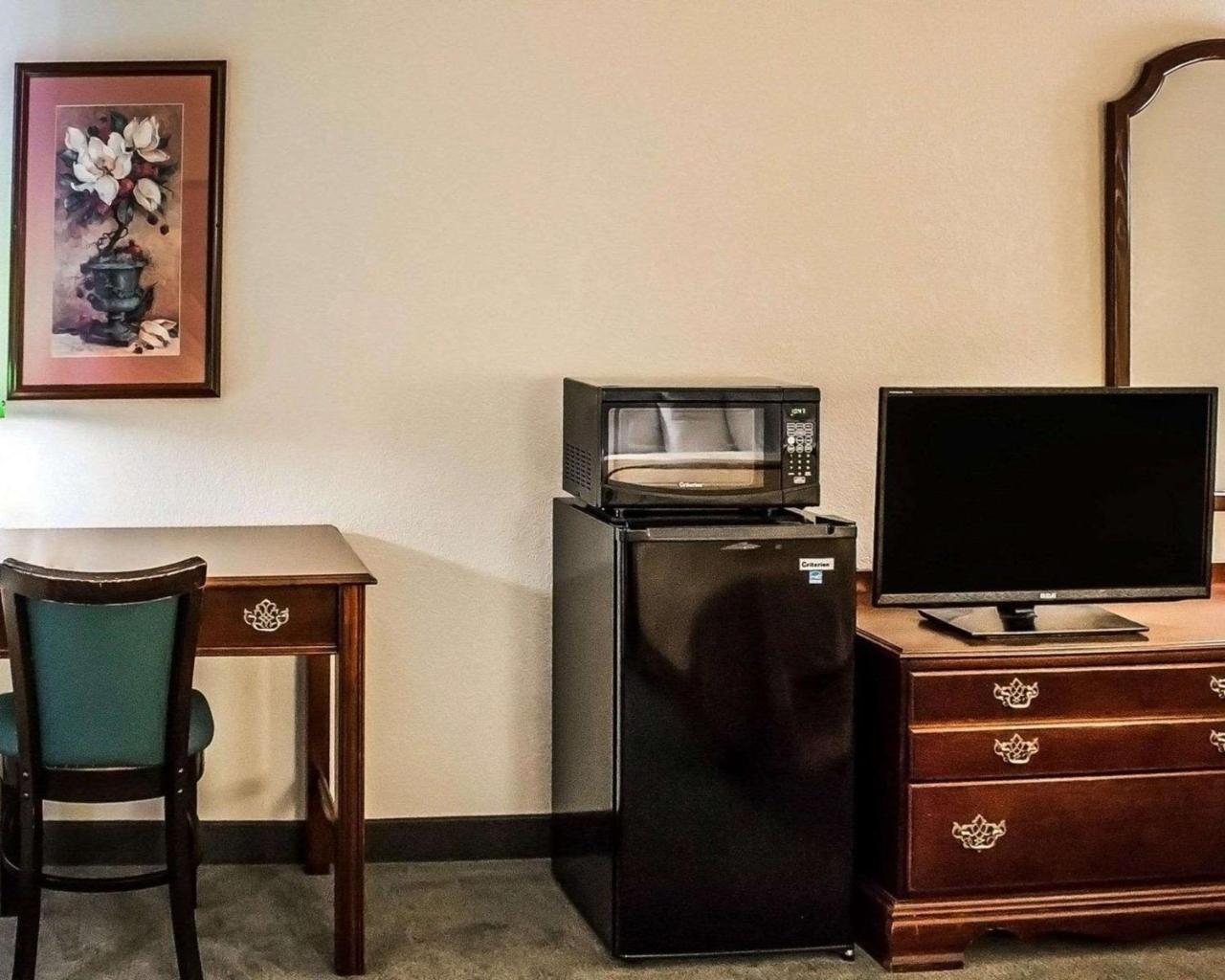 Quality Inn & Suites Bellville - Mansfield Eksteriør billede