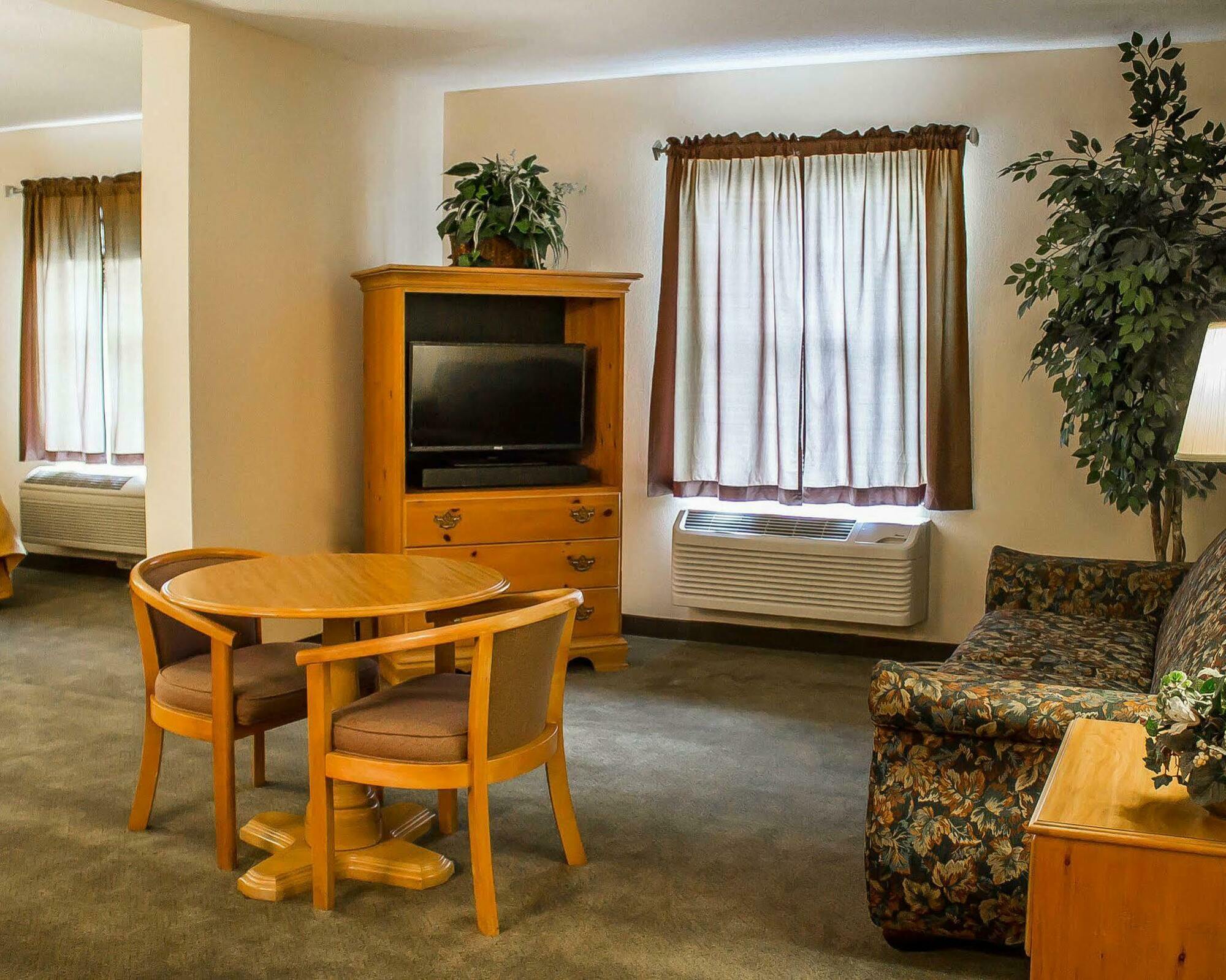 Quality Inn & Suites Bellville - Mansfield Eksteriør billede